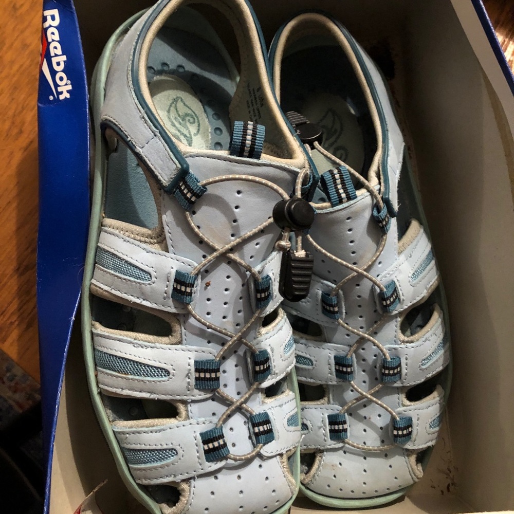 Brisas Lotus Water Shoe